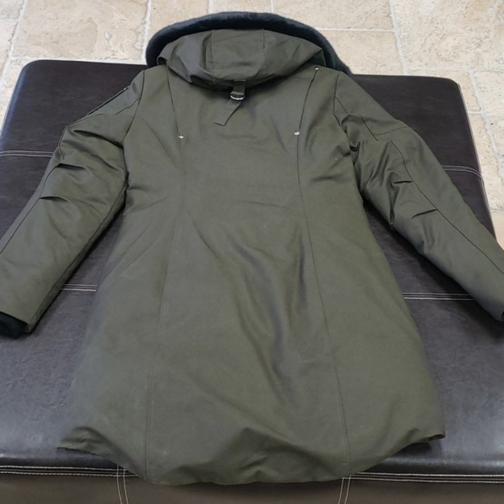 💎 Moose Knuckles Women's Stirling Parka - Picture 13 of 15